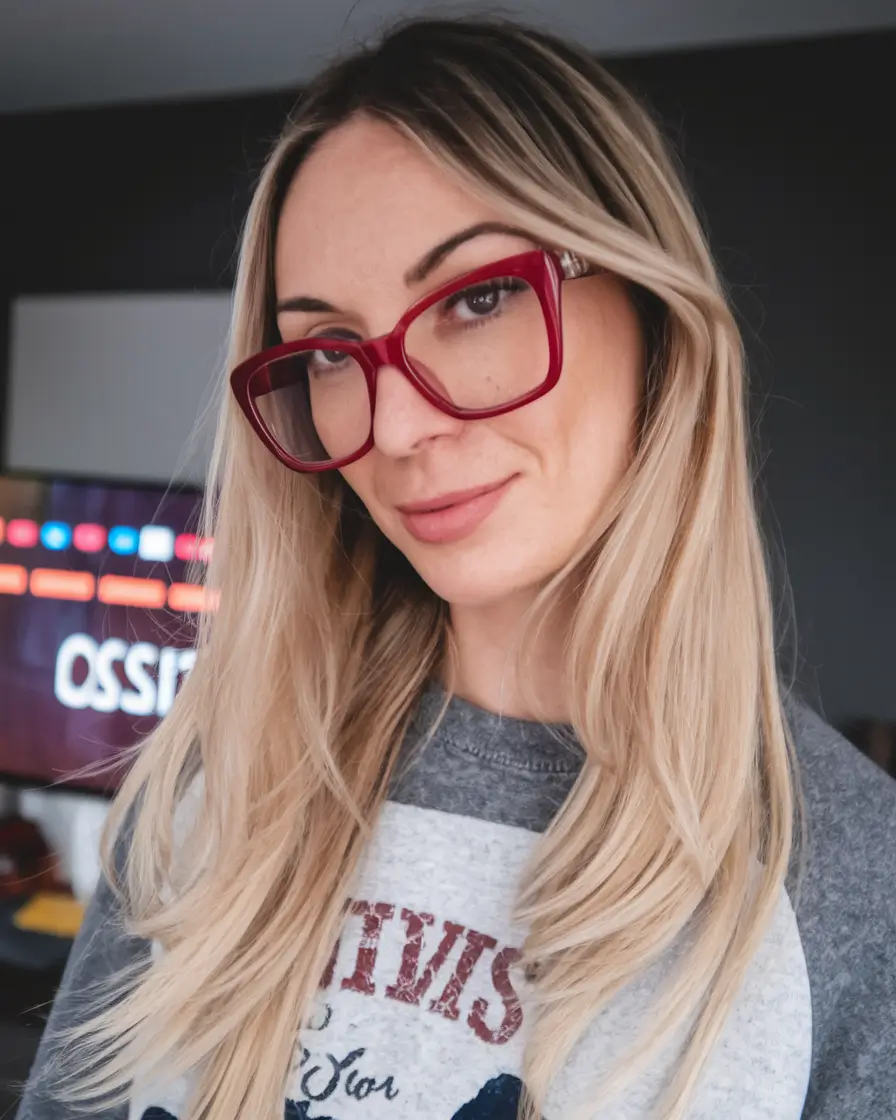 Winter Hair Color Trends, Stylish Shades, Experiment Winter Hair Color Trends, Stylish Shades, Experiment